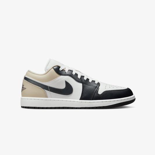 JORDAN | AIR JORDAN 1 LOW { SUMMIT WHITE/OFF NOIR-RATTAN