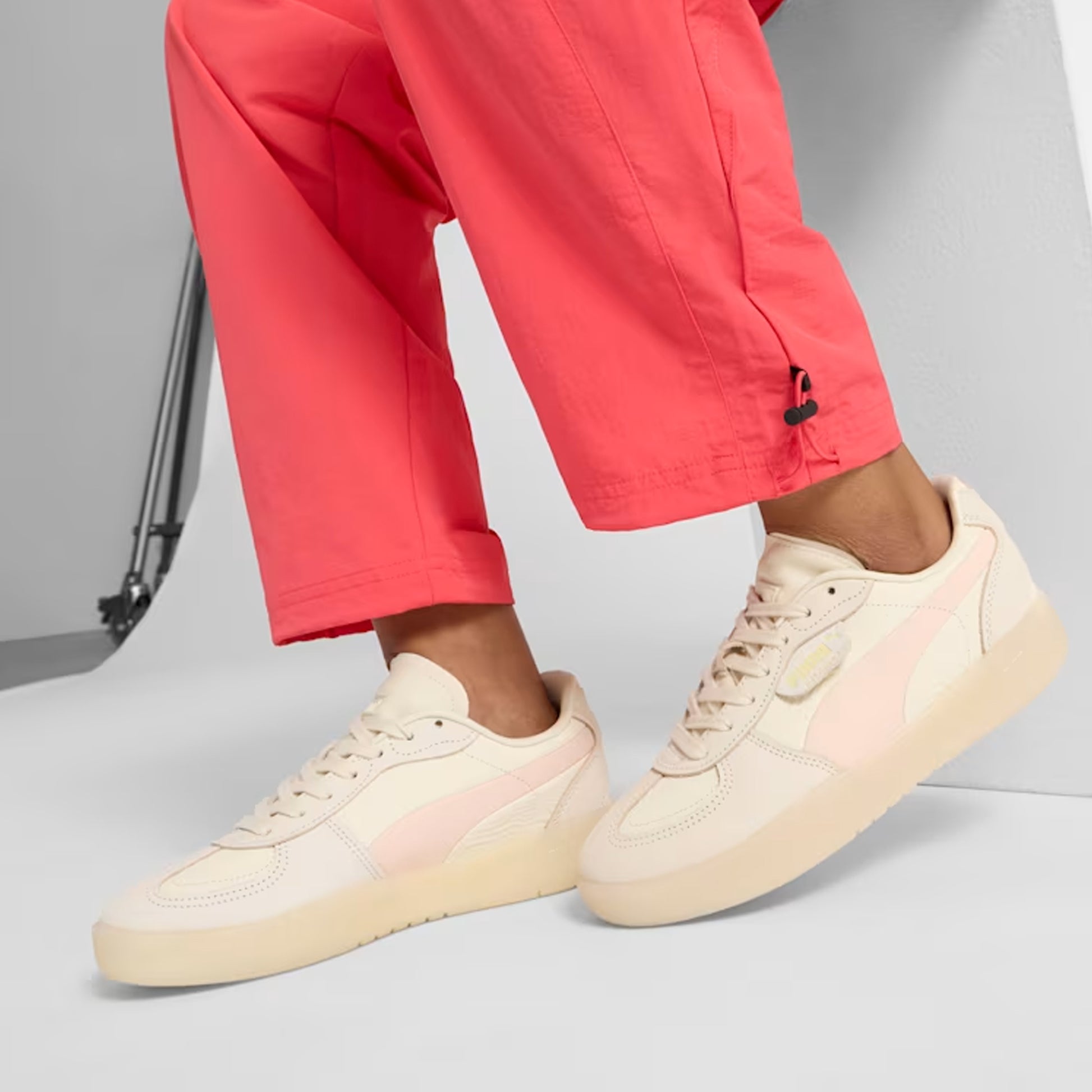 PUMA WMNS'S PALERMO MODA MUTED ANIMAL ALPINE SNOW-ISLAND PINK