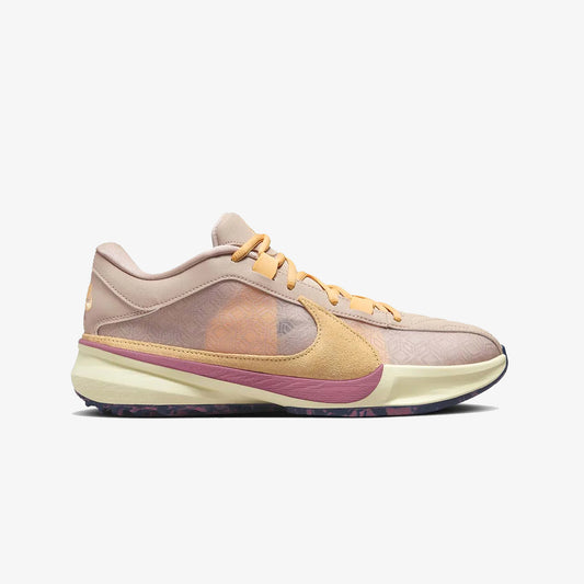 Nike | GIANNIS ANTETOKOUNMPO FREAK 5 EP  { FOSSIL STONE/CELESTIAL GOLD-ALABASTER