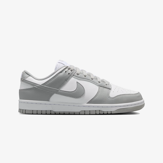 NIKE | DUNK LOW NEXT NATURE { WHITE/LT SMOKE GREY