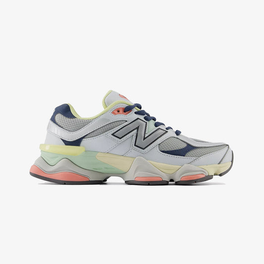 New Balance | 9060 { ICE BLUE/VINTAGE INDIGO