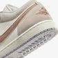 JORDAN | AIR JORDAN 1 LOW SE { LEGEND LT BROWN/ARCHAEO BROWN-SAIL
