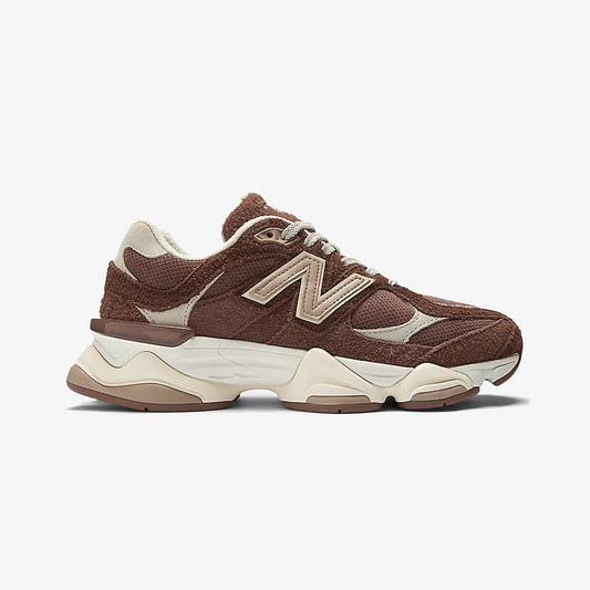 New Balance | 9060 { RICH BROWN/CREAM