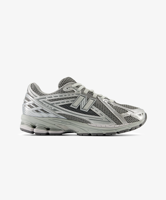 New Balance | 1906 { HARBOR GREY/SILVER METALIC-CONCRETE EH
