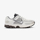 Nike | ZOOM VOMERO 5  { PHANTOM/MTLC PLATINUM-LT IRON ORE