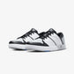 Jordan | NU RETRO 1 LOW  { WHITE/BLACK-LT SMOKE GREY-VARSITY RED