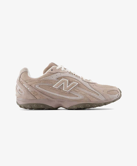NEW BALANCE | 204L { MUSHROOM