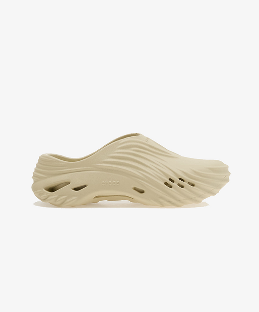 Crocs | ECHO WAVE { BONE