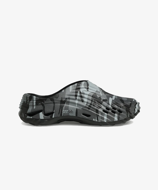 Crocs | ECHO CAMO WAVE CLOG  { BLACK/SLATE GREY
