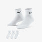 NIKE | EVERYDAY TRAINING ANKLE SOCKS { WHITE/BLACK