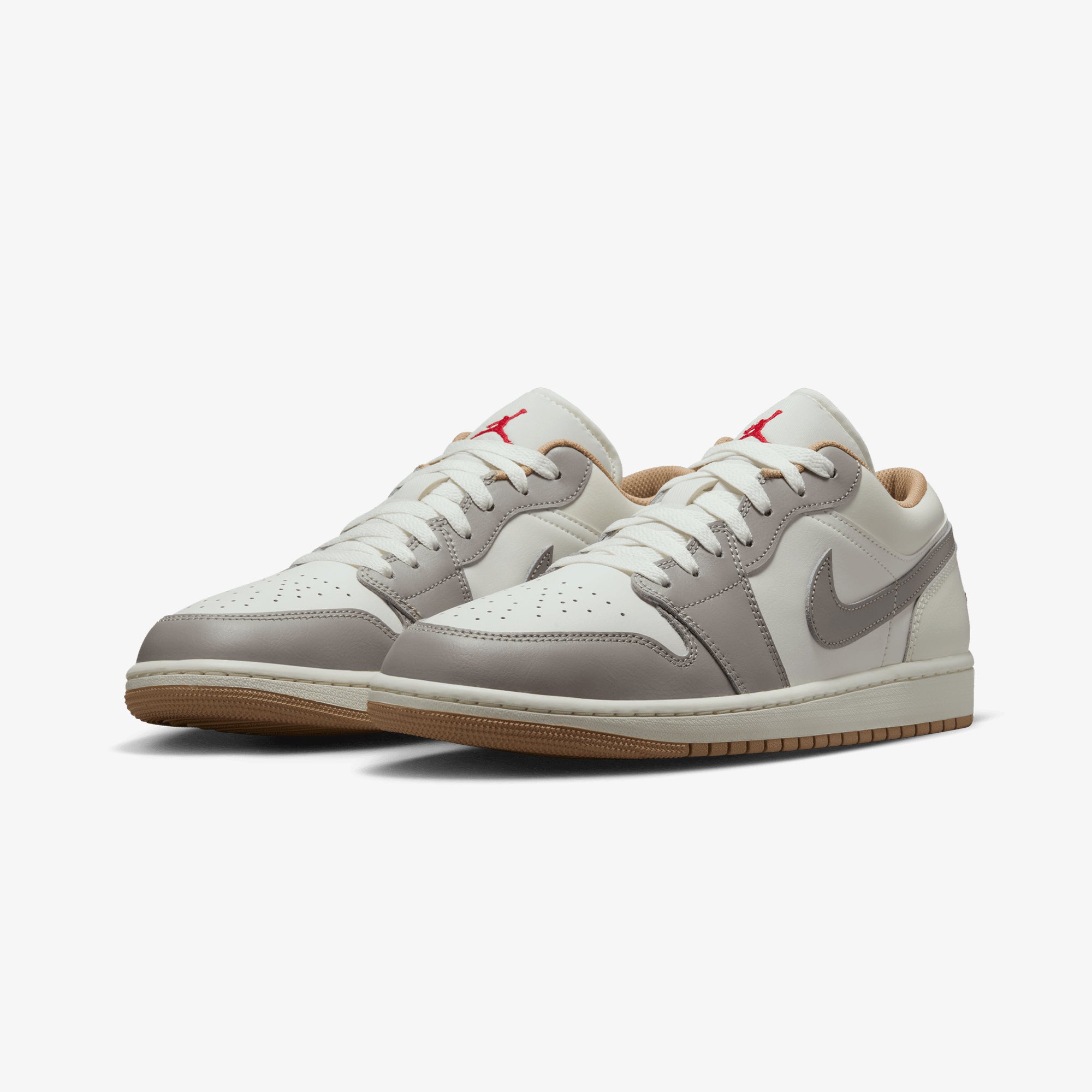 スニーカー Nike Air Jordan 1 Low M Sail College Grey Hemp Fire Red 5535 Jordan Air Jordan 1 Low Mens Lifestyle Shoes Sail Fire Red