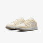Jordan | AIR JORDAN 1 LOW SE  { TEAM GOLD/SAIL