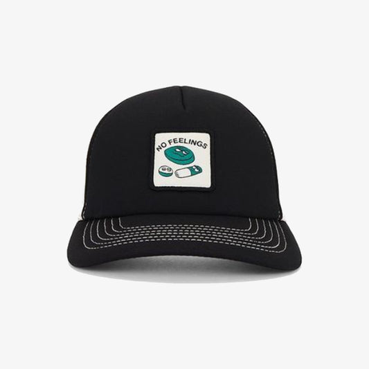 NO PROBLEMO | NO FEELINGS TRUCKER CAP { BLACK/WHITE