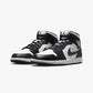 JORDAN | AIR JORDAN 1 MID { BLACK/SUMMIT WHITE-GORGE GREEN