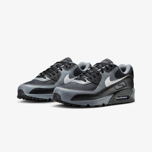buy nike sneakers online india