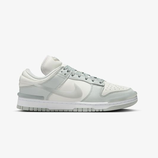 Nike | DUNK LOW TWIST  { LIGHT SILVER/SAIL-WHITE