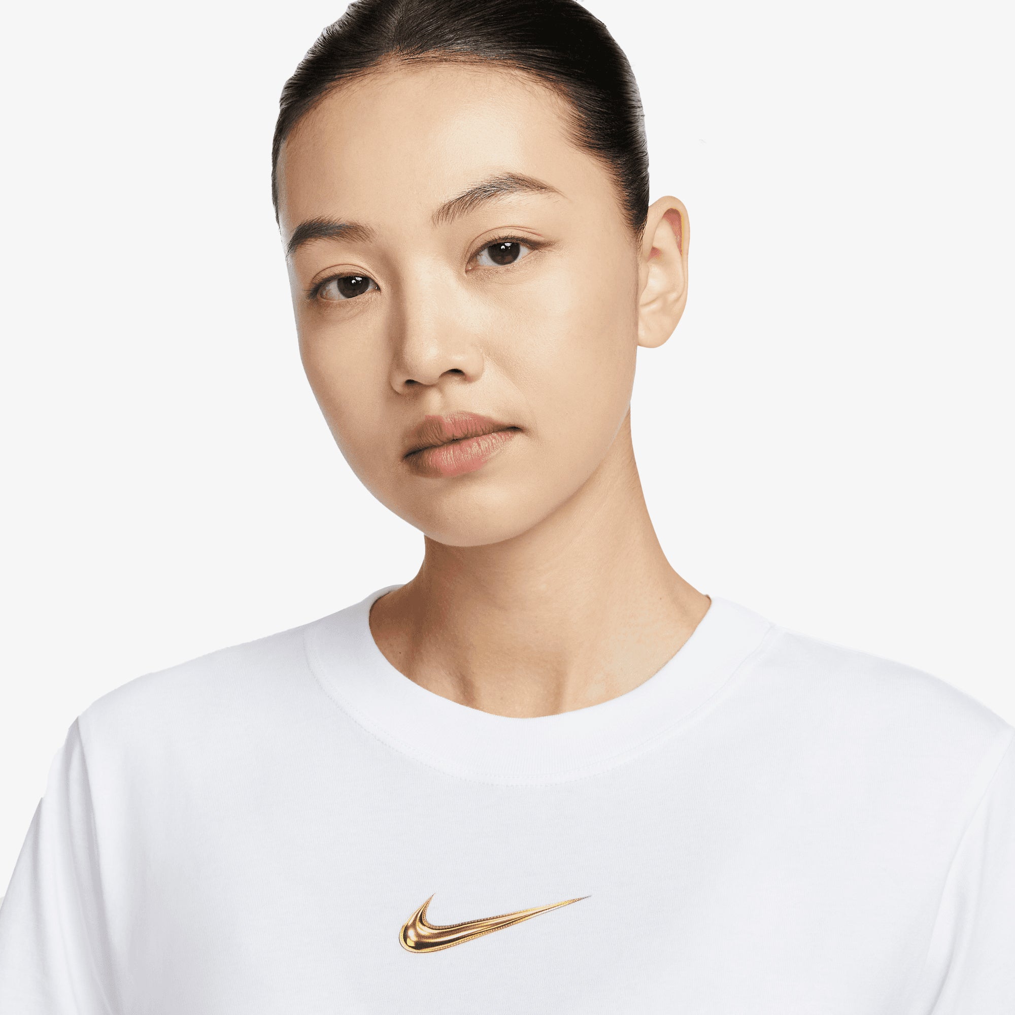 white womens nike t shirt