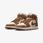JORDAN | AIR JORDAN 1 MID { LT BRITISH TAN/CHALK