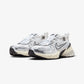 NIKE | V2K RUN { SUMMIT WHITE/METALLIC SILVER