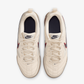NIKE | GATO { PALE IVORY/THUNDER BLUE-UNIVERSITY RED