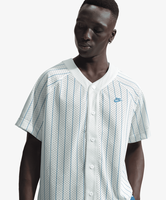 Nike | SPORTWEAR CLUB { PHOTON DUST/COURT BLUE