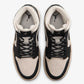JORDAN | AIR JORDAN 1 MID SE { OFF NOIR/CHALK-CHALK-PEARL WHITE