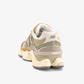 New Balance | 9060 { BEIGE/OLIVE