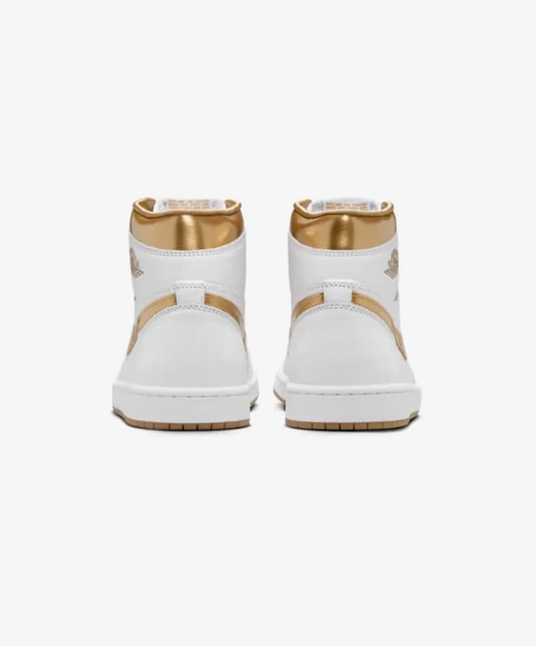 Jordan | AIR JORDAN 1 RETRO HIGH OG { WHITE/METALLIC GOLD-GUM