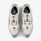 New Balance | 204L { SILVER METALLIC/BLACK
