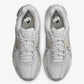 NIKE | ZOOM VOMERO 5 SE  { GREY FOG/PHOTON DUST-LIGHT BONE