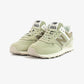 New Balance | 574 { OLIVE