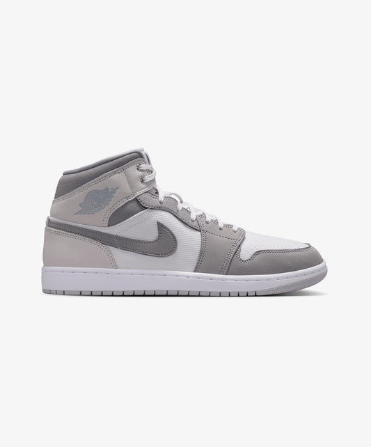 JORDAN | AIR JORDAN 1 MID SE { SUMMIT WHITE/LT SMOKE GREY-PHANTOM-SAIL