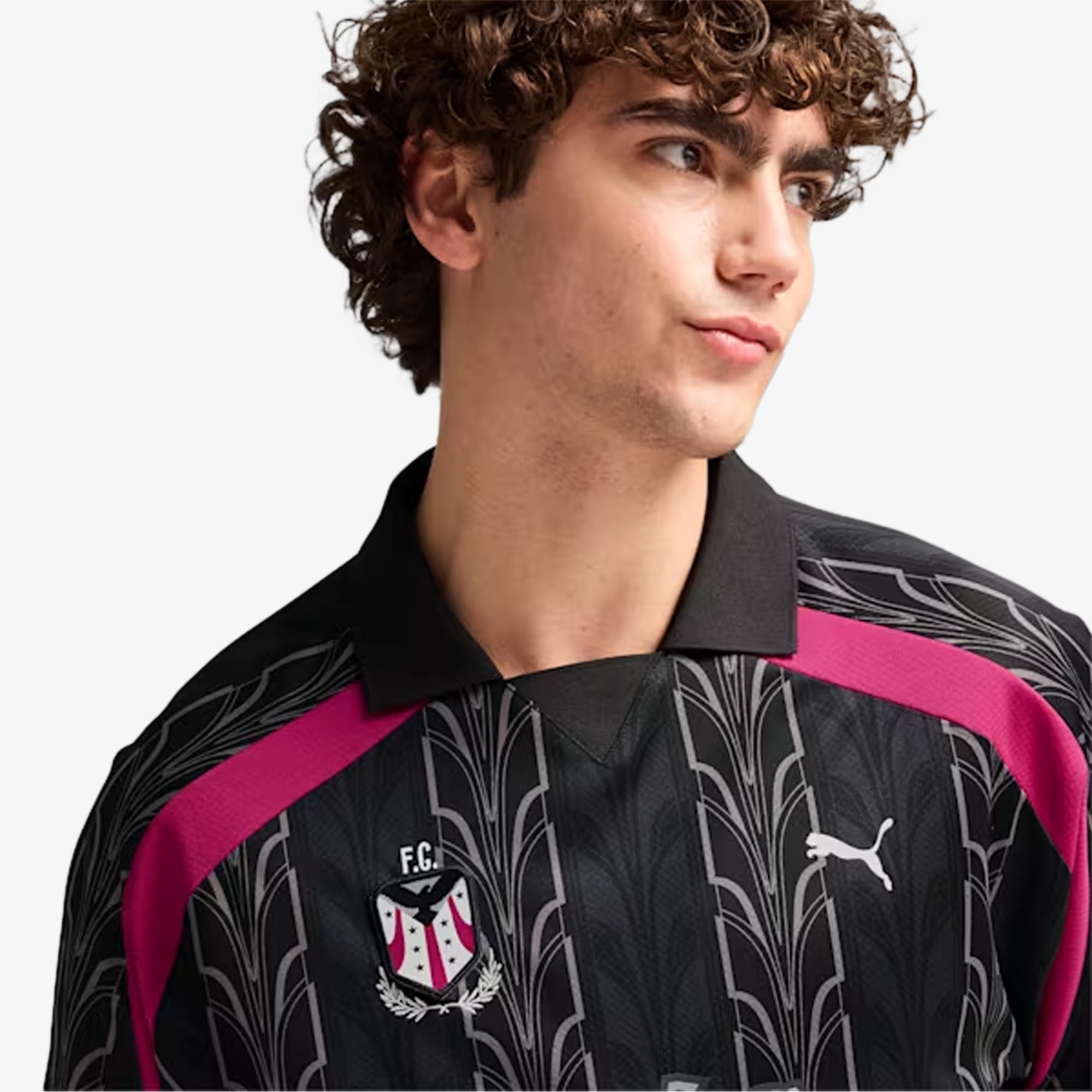 PUMA | X MAS TIEMPO RELAXED FIT JERSEY { BLACK/PINK – Superkicks