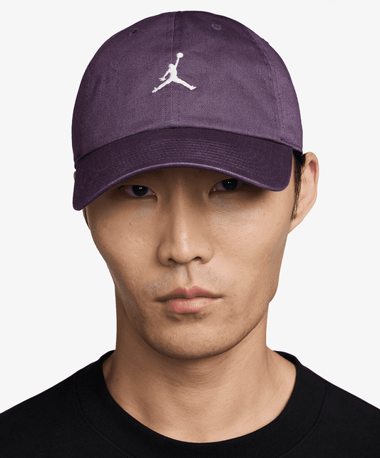 Jordan | CLUB UNSTRUCTURED CURVED-BILL HAT { DARK RAISIN/SAIL