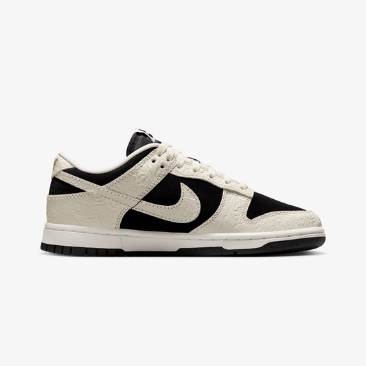 NIKE | DUNK LOW { BLACK/SAIL-SAIL-METALLIC GOLD