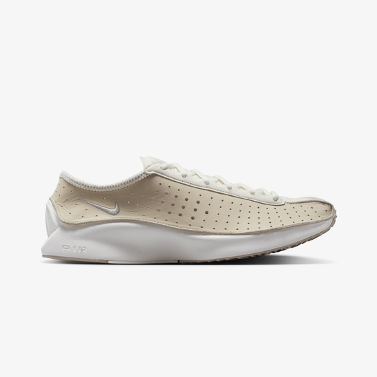 Nike | AIR SUPERFLY { COCONUT MILK/METALLIC SILVER-SAIL