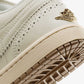 JORDAN | AIR JORDAN 1 LOW SE  { CHALK/CHALK-METALLIC GOLD-PEARL WHITE