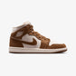 JORDAN | AIR JORDAN 1 MID { LT BRITISH TAN/CHALK
