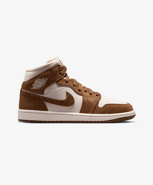 JORDAN | AIR JORDAN 1 MID { LT BRITISH TAN/CHALK
