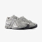 New Balance | 1906 { GREY