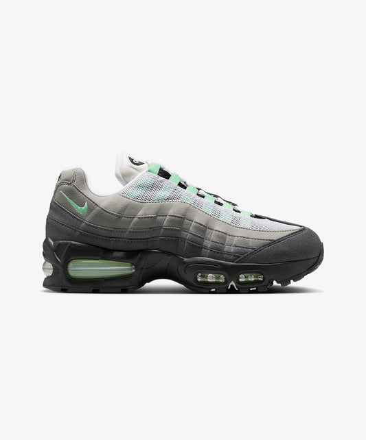 Nike | AIR MAX 95 BIG BUBBLE { BLACK/FRESH MINT WHITE/MEDIUM GREY