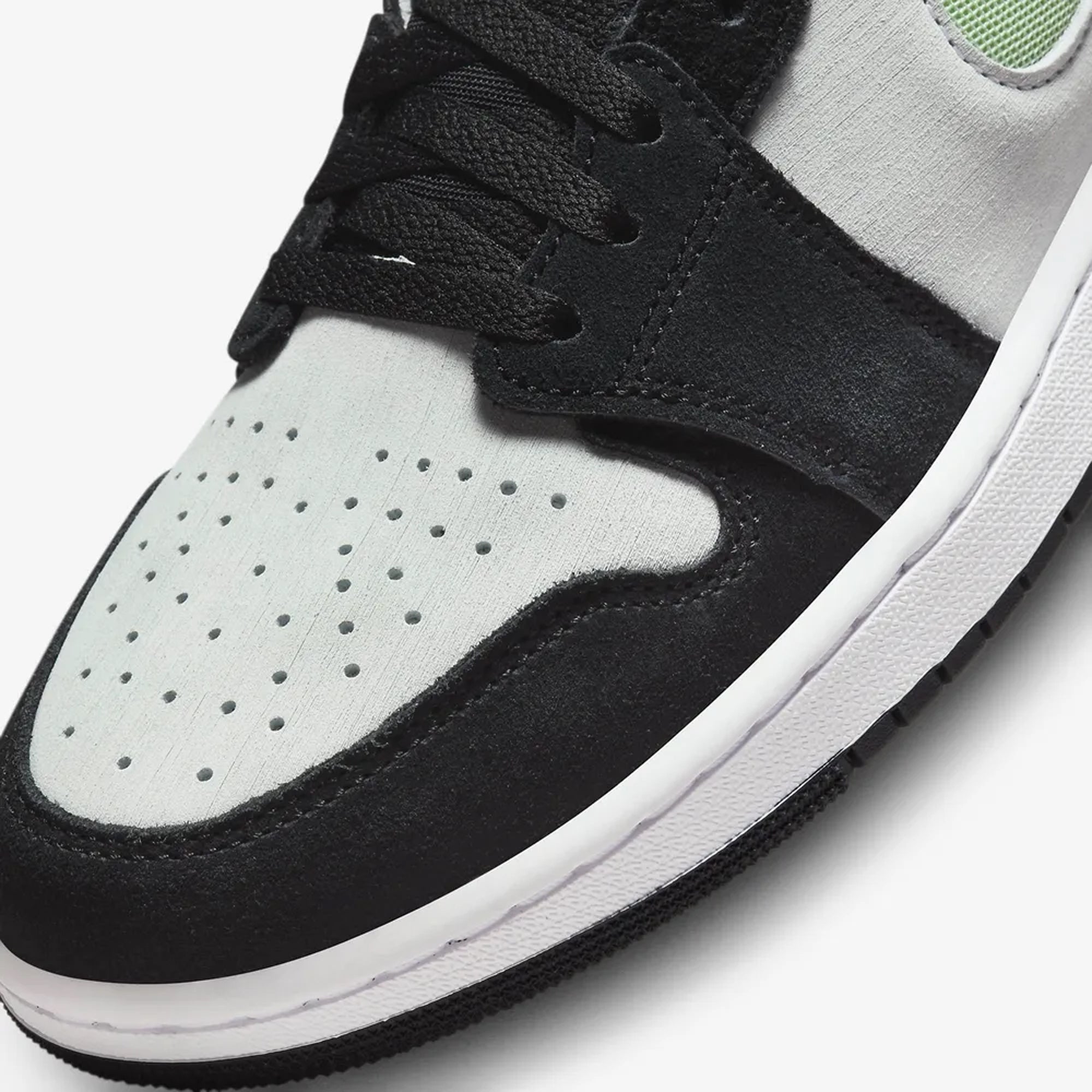 Buy JORDAN AIR JORDAN 1 ZOOM CMFT 2 'WHITE/BLACK/HONEYDEW/GREEN
