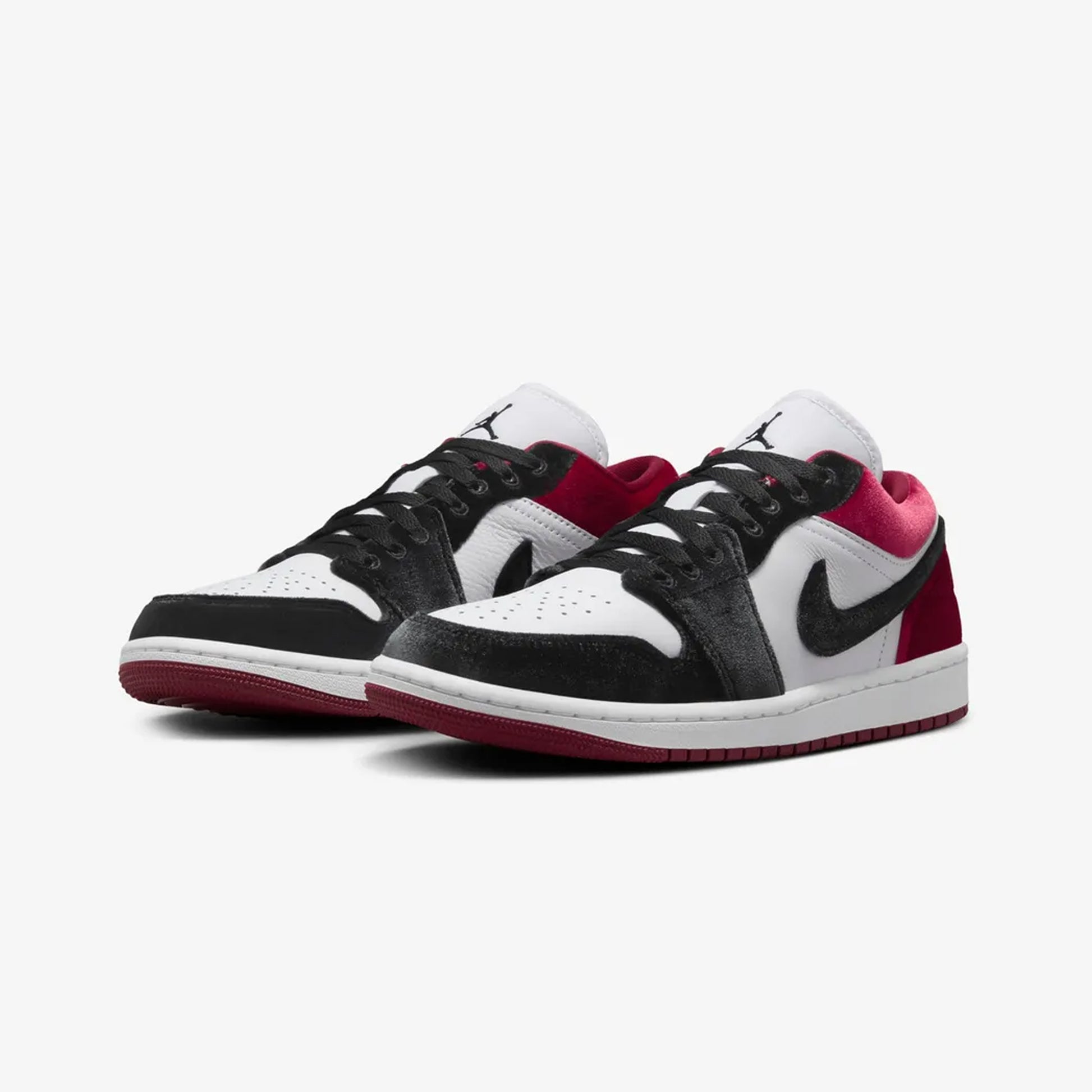 Jordan AIR JORDAN LOW BLACK/BLACK-WHITE-TEAM RED – Superkicks