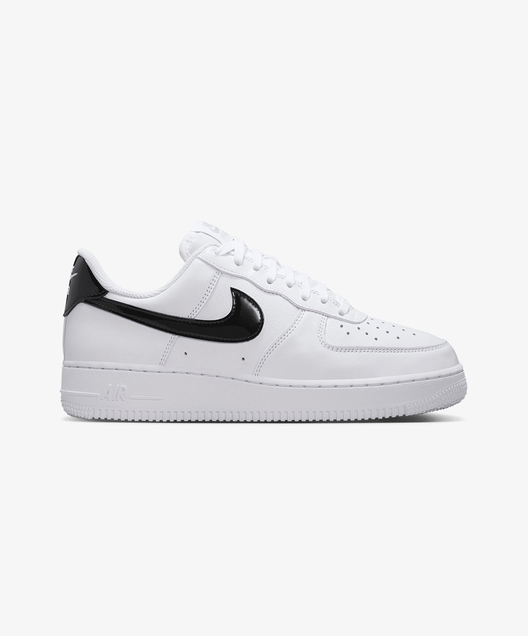 Nike | AIR FORCE 1 '07 SE { WHITE/BLACK-METALLIC SILVER