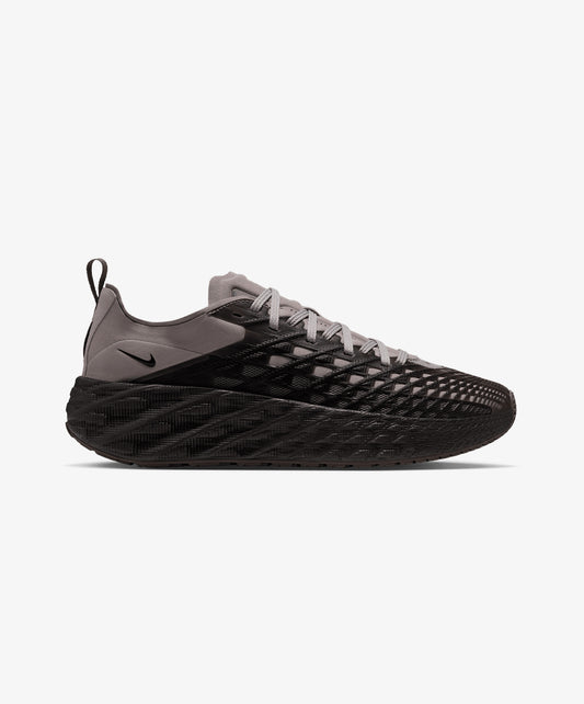 NIKE | AVA EDGE { COLLEGE GREY/BLACK-DK SMOKE GREY