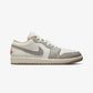 JORDAN | AIR JORDAN 1 LOW { SAIL/FIRE RED-COLLEGE GREY-HEMP