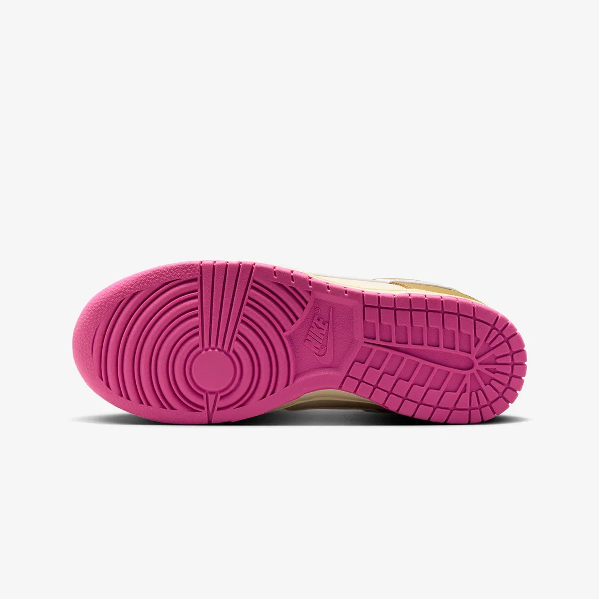 Nike pink sole 2025