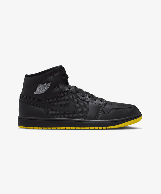 JORDAN | AIR JORDAN 1 MID SE { BLACK/SILVER-OPTI YELLOW