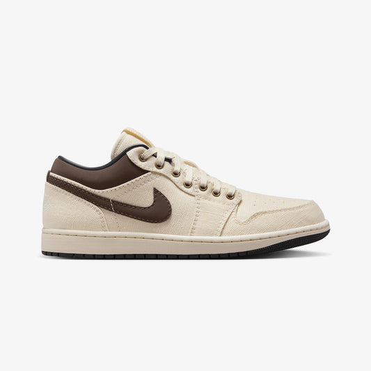 JORDAN | AIR JORDAN 1 LOW PREMIUM { PALE IVORY/BAROQUE BROWN-OFF NOIR