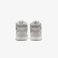 JORDAN | AIR JORDAN 1 MID SE { NEUTRAL GREY/SMOKE GREY-SAIL